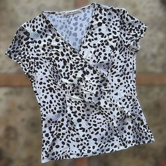 Bailey black & white cheetah print short sleep faux wrap blouse size M - Picture 5 of 11